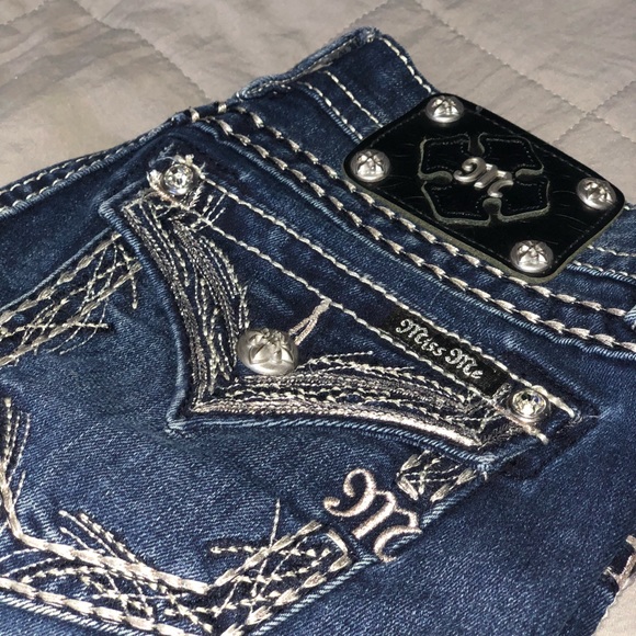 Like new Miss Me bootcut jeans. Size 26. - Picture 3 of 6
